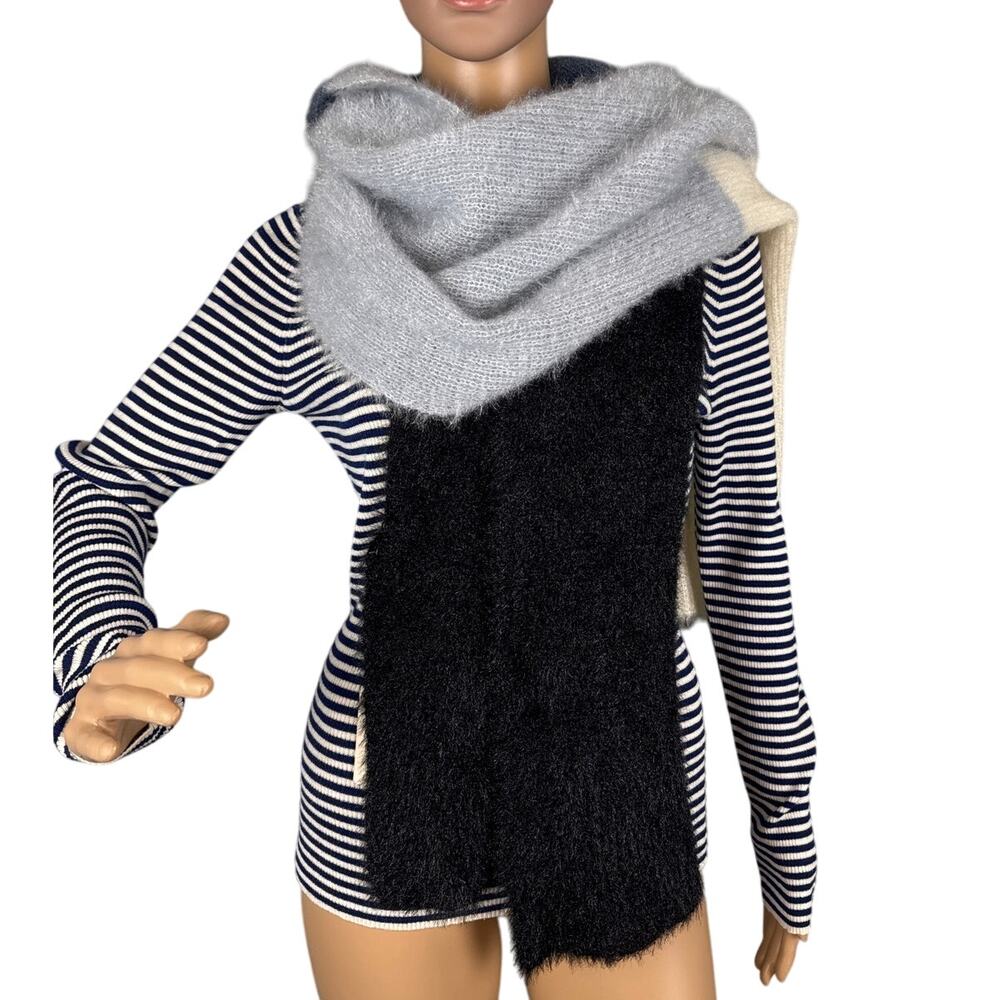 Fadivo Blanket Scarf Blue Black Cream Colorblock Eyelash Fringe NWT Winter Glam